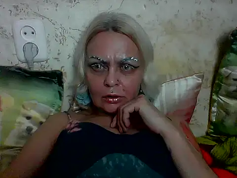 XXX chat uživo modela Jennie_Lora