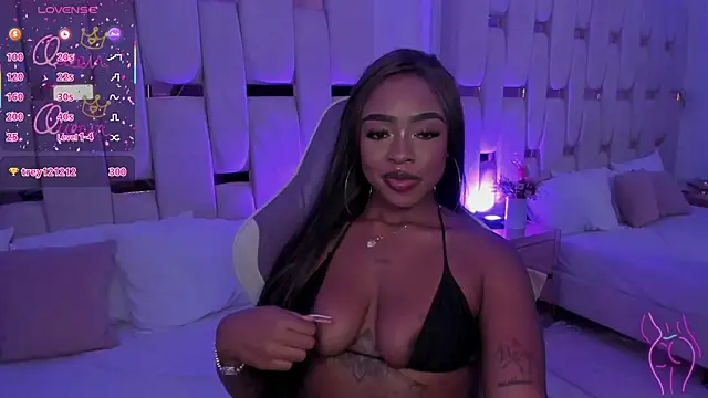 XXX chat uživo modela mia_schwarz