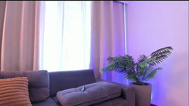 XXX chat uživo modela Milana_smirnov
