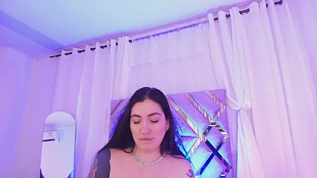 KathiaJenner Live XXX-Chat