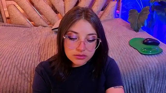 XXX chat uživo modela phoenixxxx777