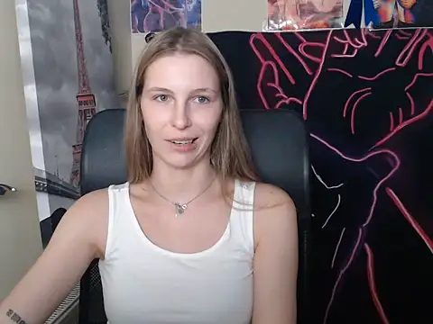 StrangerGi's Live XXX Chat
