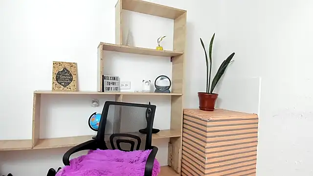 XXX chat uživo modela LinaBrowm
