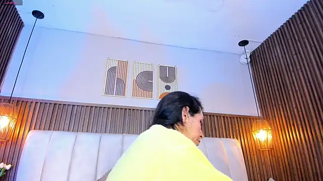 XXX chat uživo modela PerlaPreciosa