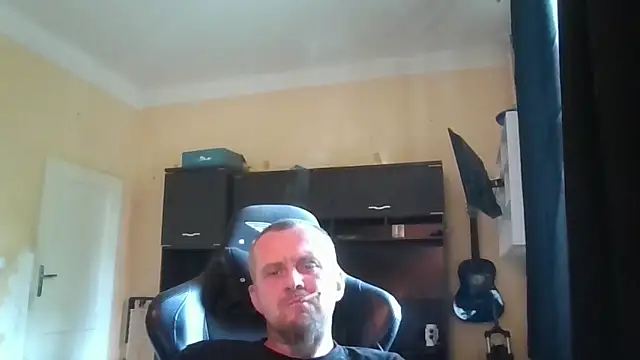 MrWhitePL Live XXX-Chat