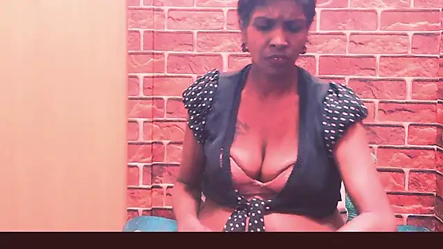 Fuckable_Nasty_MILFn Live XXX chat