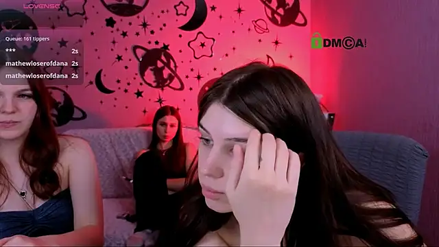flora_ri's Live XXX Chat