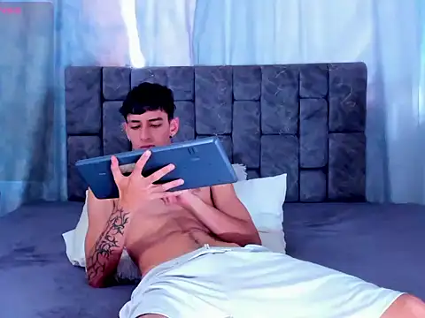LyanLazarBBC's Live XXX Chat