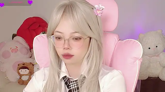 XXX chat uživo modela Miyeoonn