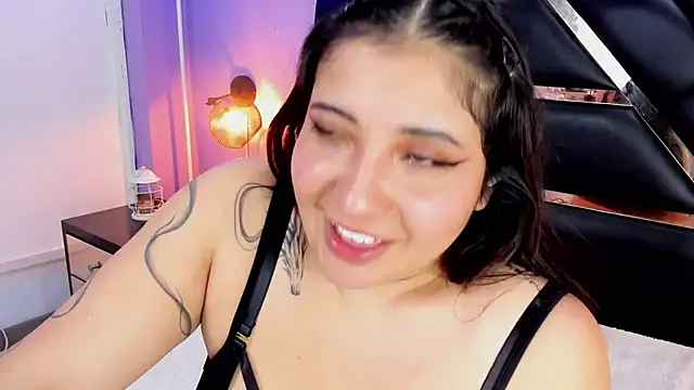 Emma_monserrat's Live XXX Chat