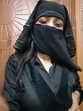 XXX chat uživo modela Noorkhatoon