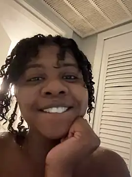 Chat +18 de Ebony_Queeen ao vivo