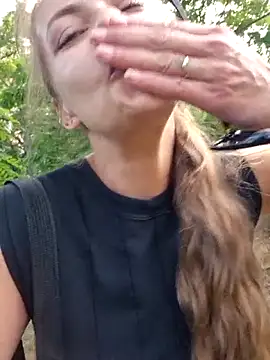 Živý XXX chat Keli_Jessi