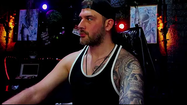 Онлайн чат XXX LexHardy