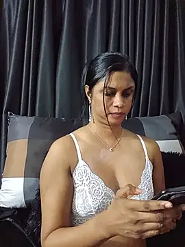 Sensual_indian7 Adlı Modelin Canlı XXX Sohbeti