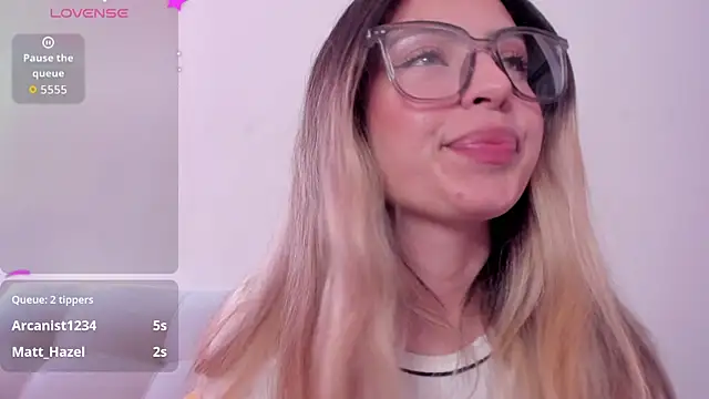 Fernanda_aaaa 即時 XXX 聊天
