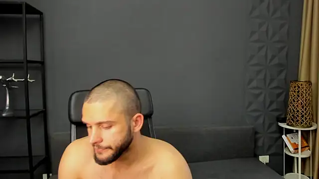 Chat XXX en directo de TroyWadee