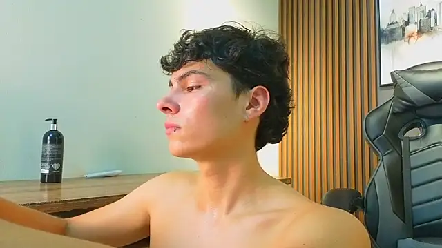 Esteban_Fire Chat XXX live