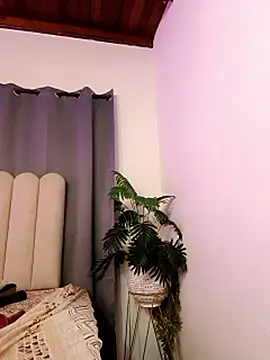 XXX chat uživo modela bahiya_aziz