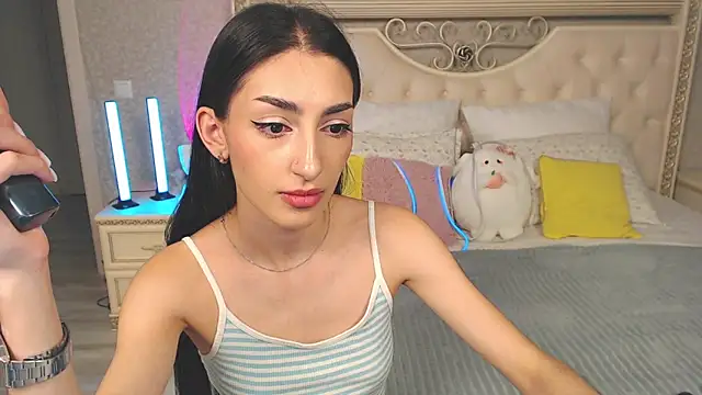 Lina_Robbins Chat XXX in diretta