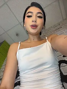 BadLilAngelXXX XXX чат на живо