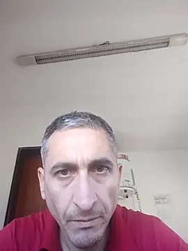 Alejandro83bsf élő XXX-chatje