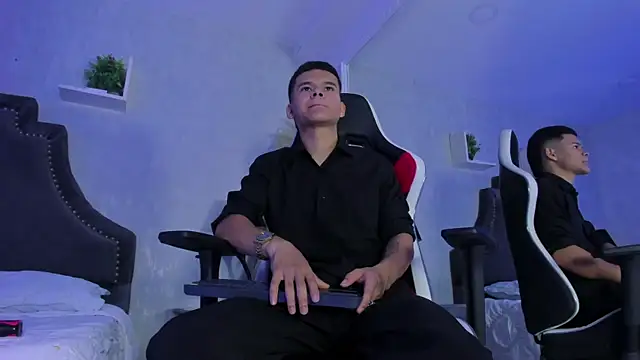 DylanRoyce_ XXX чат на живо