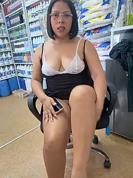 Show de ISABELLA__LUNA na webcam