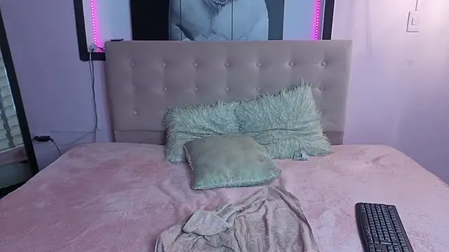 XXX chat uživo modela _ceeleste_cute_