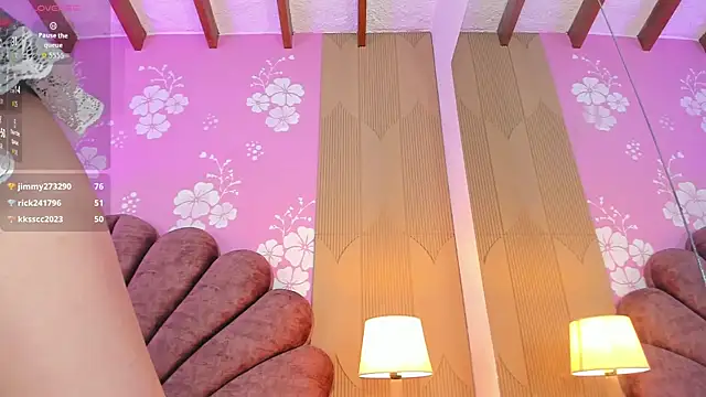 violetsmith1_ Adlı Modelin Canlı XXX Sohbeti