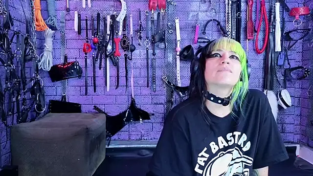 Czat XXX na żywo – PANDORANEZZ