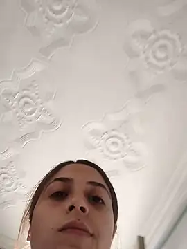 XXX chat uživo modela ScarletCherry7