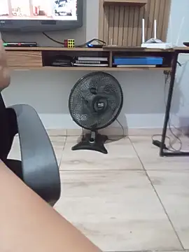 XXX chat uživo modela jhenyseducao