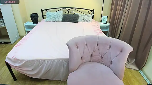 WhiteWingsDoll's Live XXX Chat