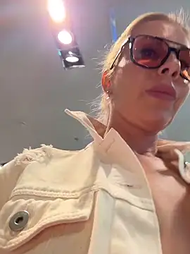 Chat XXX en directo de LisaMurr