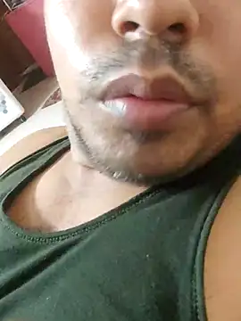 Hotrayyy's Live XXX Chat
