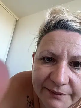 XXX chat uživo modela Bakala93Du34000