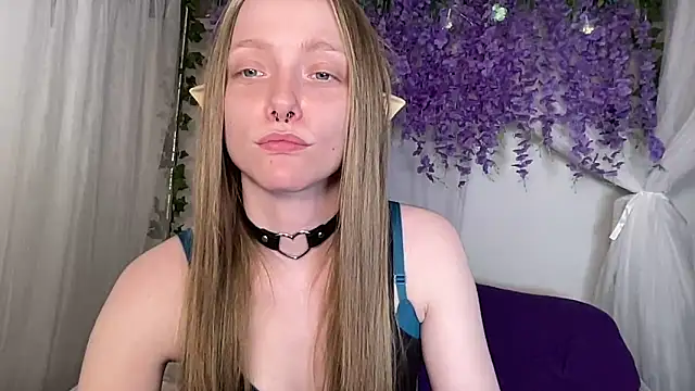 Онлайн чат XXX ElfGirlAna