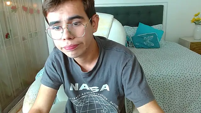 Онлайн чат XXX jack__tomas