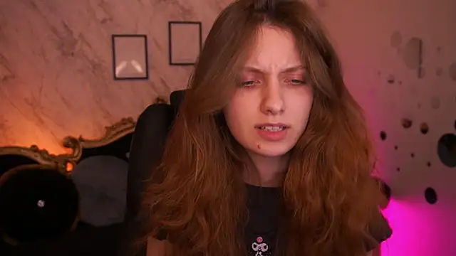 Chat XXX en directo de CuteeFoxy