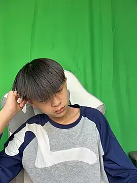 DD-101 Chat XXX live