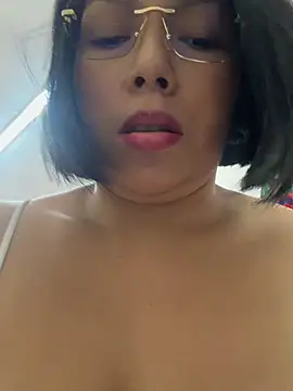 ISABELLA__LUNA élő XXX-chatje