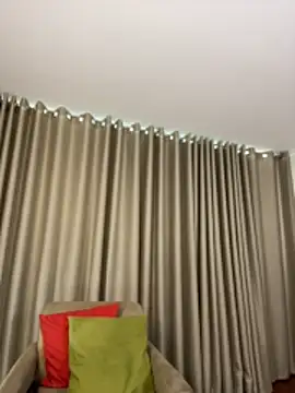 XXX chat uživo modela Zandrina