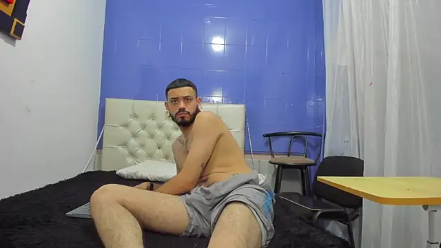 BrunoCarzon live XXX chat