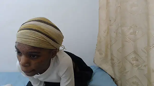 PetiteBarbie_05's Live XXX Chat