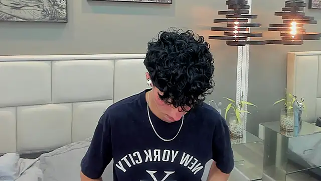 Онлайн чат XXX thom_ames