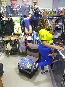 ROSALIASSHOP's Live XXX Chat
