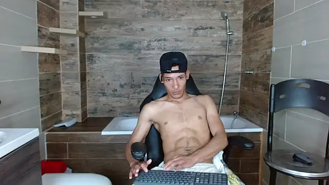 Онлайн чат XXX Thomas_Corso