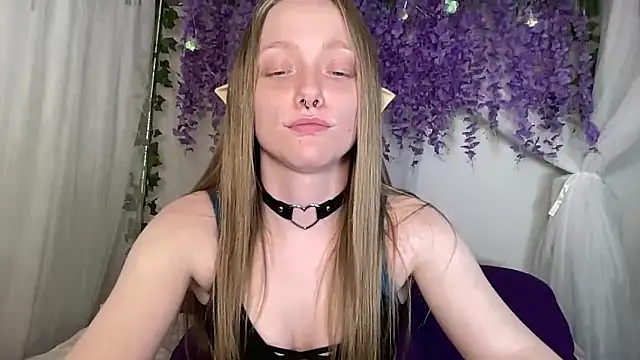 Онлайн чат XXX ElfGirlAna