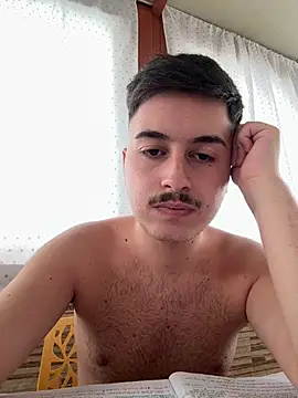 ategurl192 élő XXX-chatje